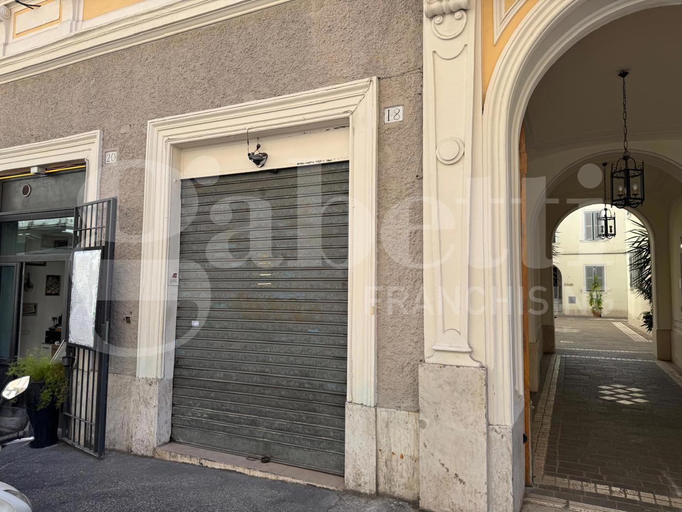 Negozio in affitto a Roma