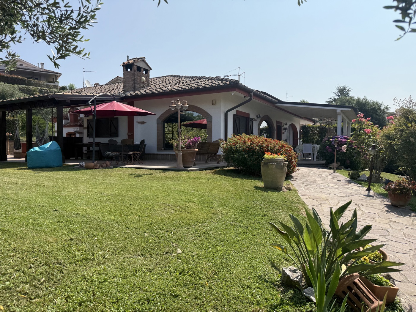Villa con giardino a Castelnuovo di Porto