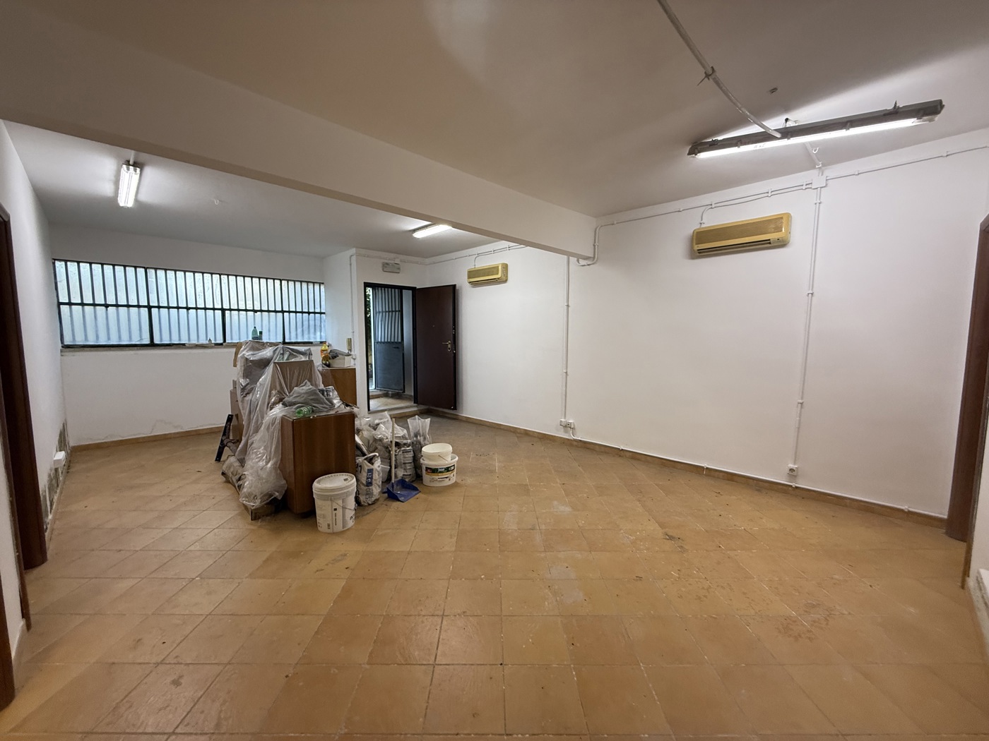 Magazzino in vendita a Roma