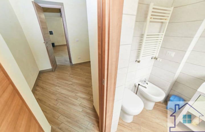 Ufficio in affitto a Grottaferrata