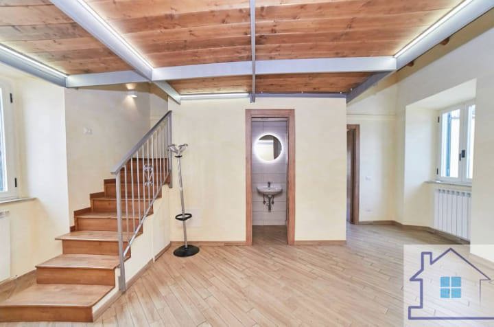 Ufficio in affitto a Grottaferrata