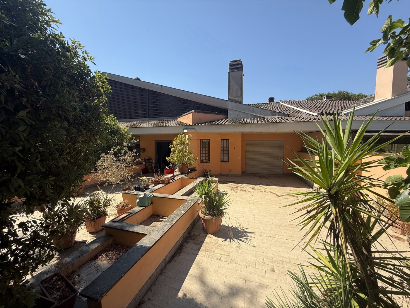 Villa con giardino a Roma