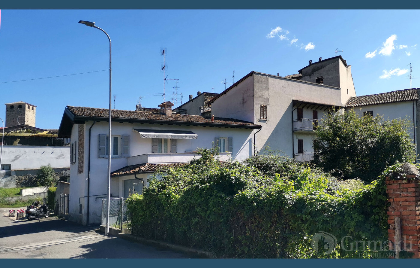 Quadrilocale da ristrutturare a Varzi