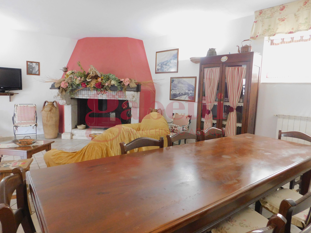 Appartamento arredato in affitto a Venafro