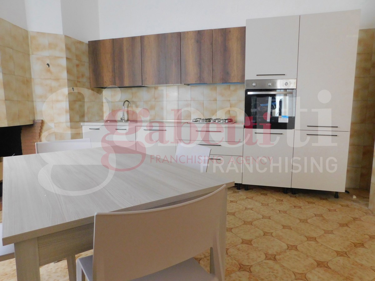 Quadrilocale arredato in affitto a Venafro