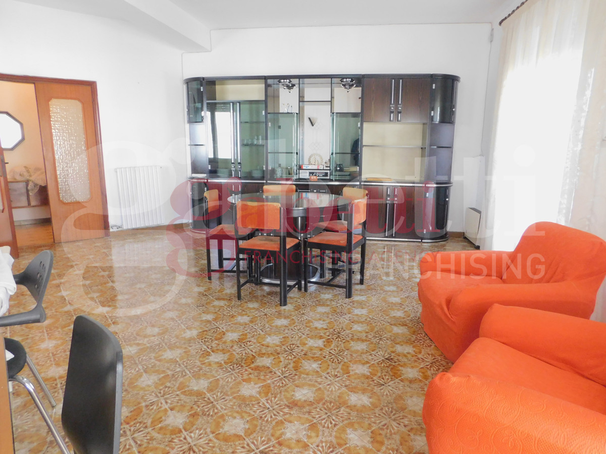 Quadrilocale arredato in affitto a Venafro