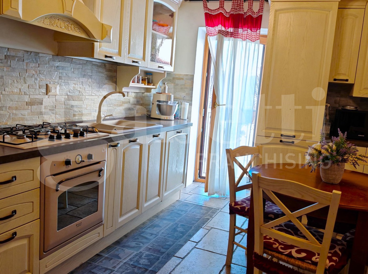 Trilocale ristrutturato a Venafro