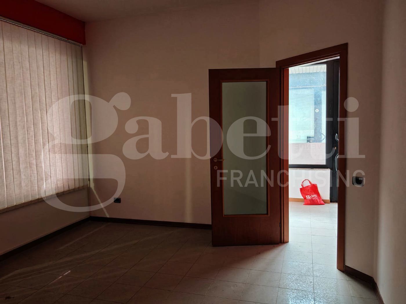 Negozio in affitto a Venafro