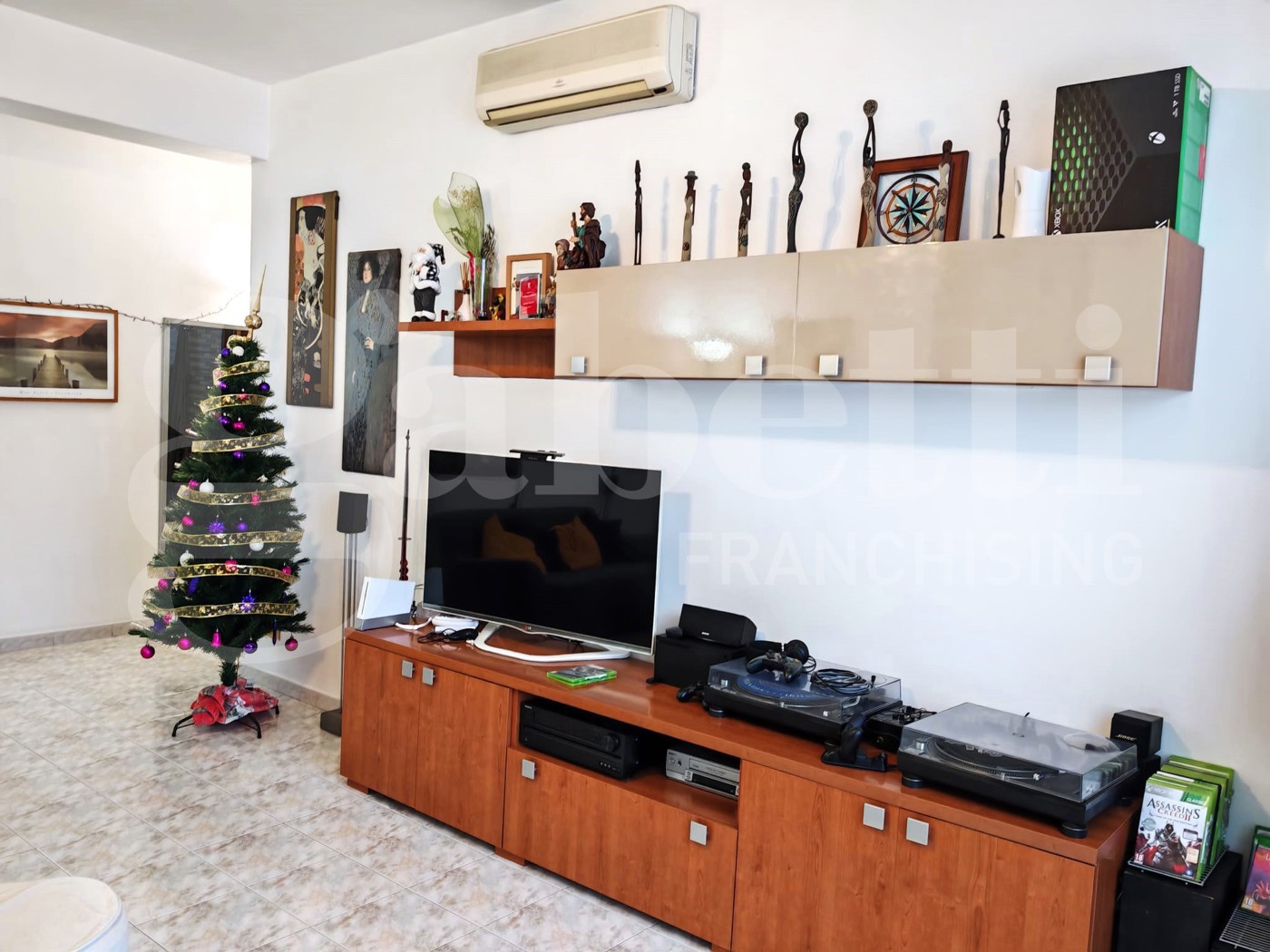 Quadrilocale con box a Venafro