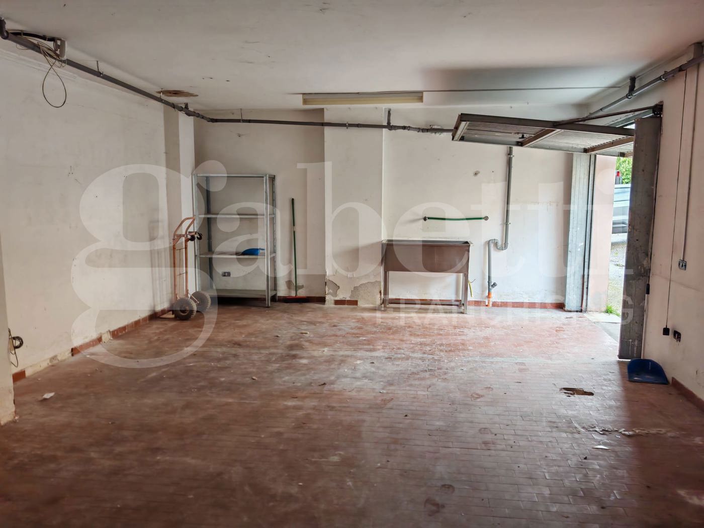 Negozio in affitto a Venafro