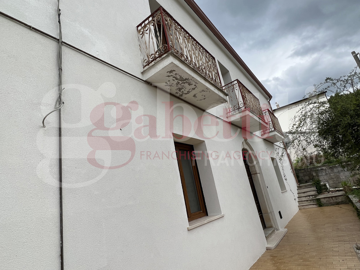 Casa indipendente con giardino a Pozzilli