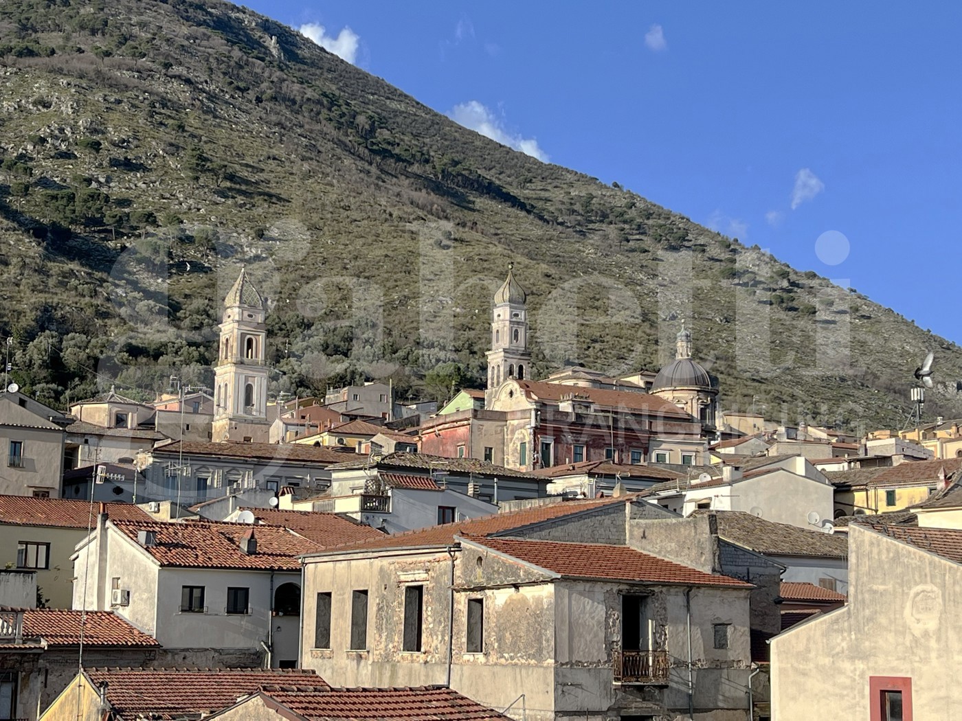 Trilocale da ristrutturare a Venafro