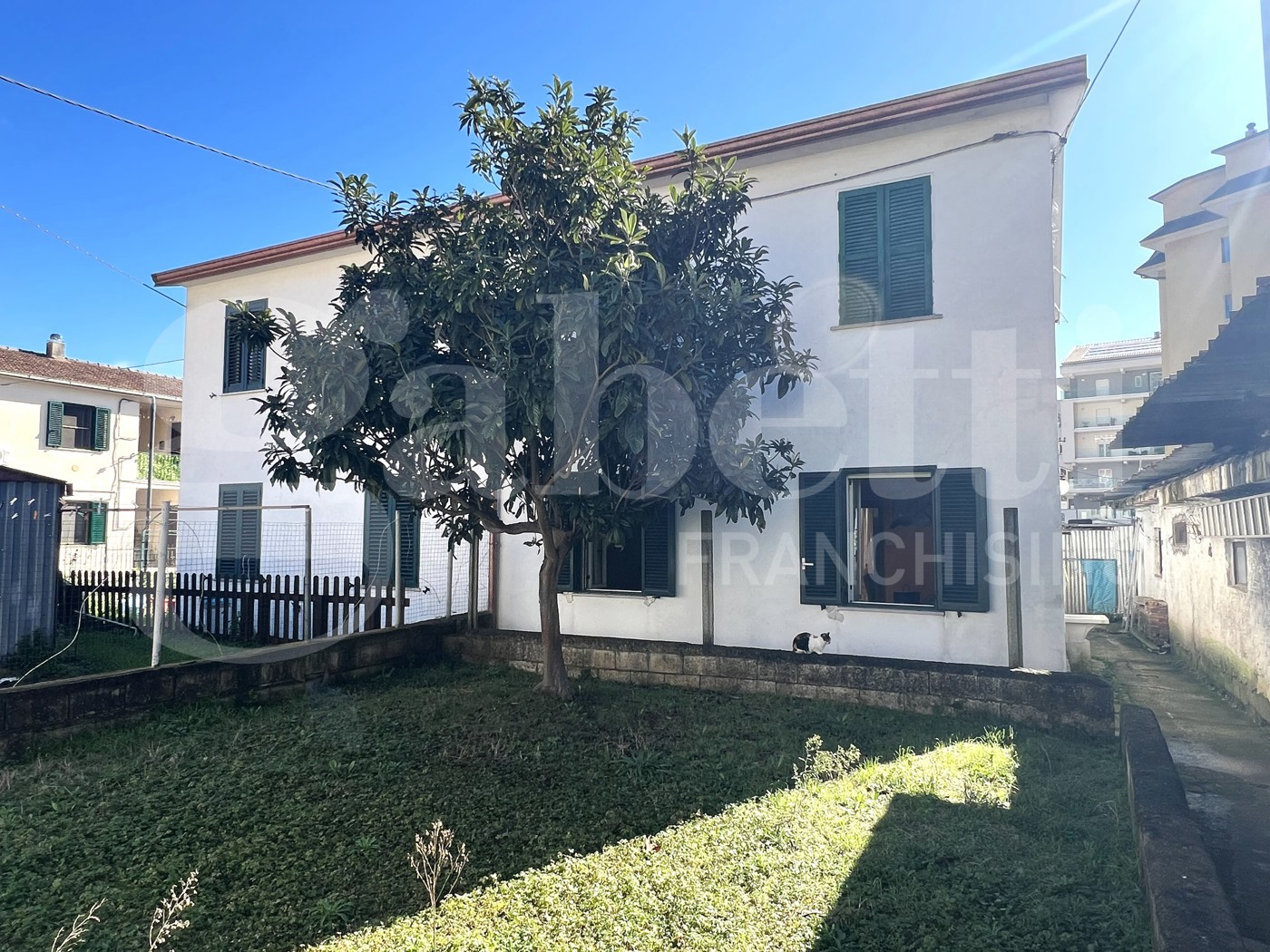 Trilocale con giardino a Venafro