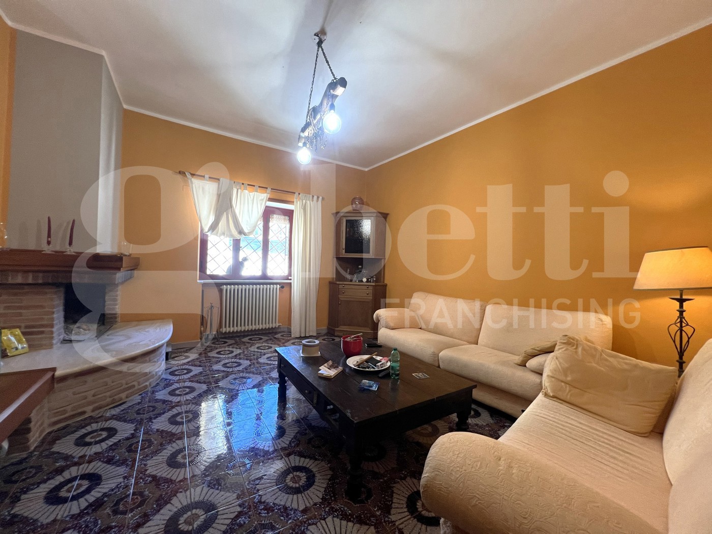 Casa indipendente con giardino a Filignano