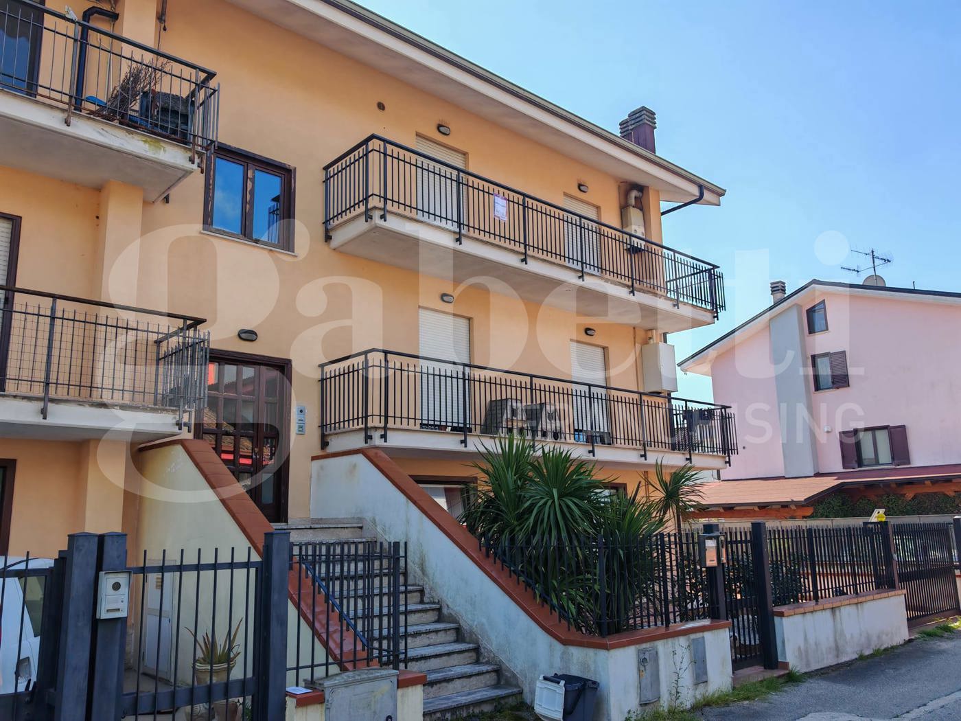 Trilocale con giardino a Venafro