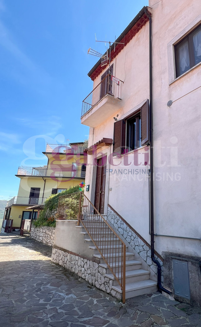 Casa indipendente in vendita a Sesto Campano