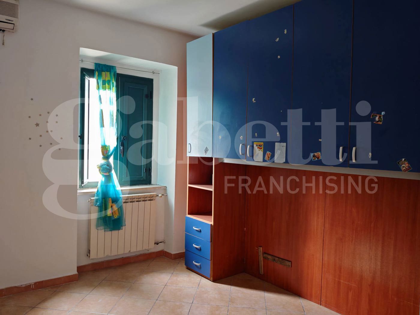 Trilocale arredato in affitto a Venafro