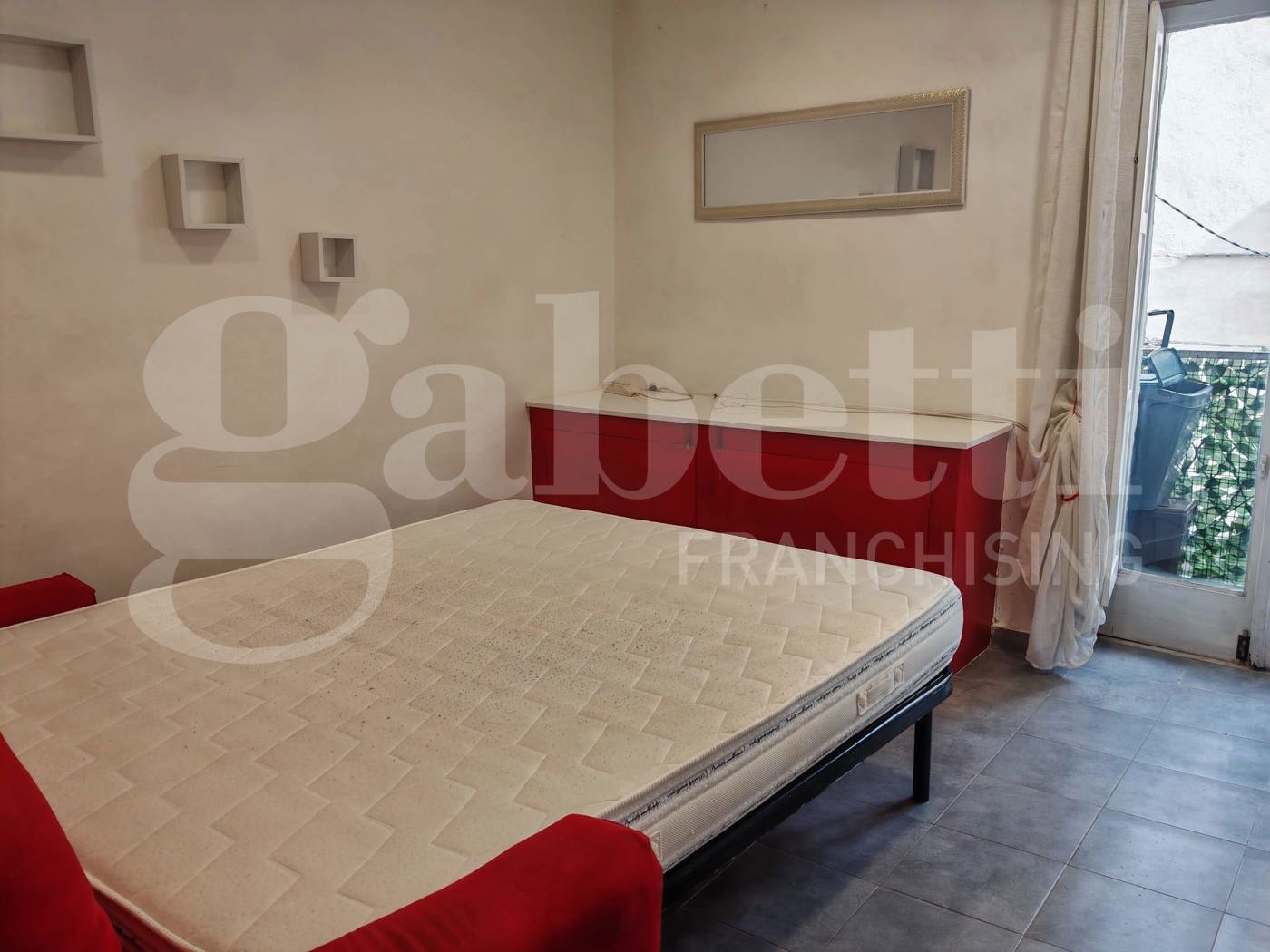 Monolocale arredato in affitto a Venafro