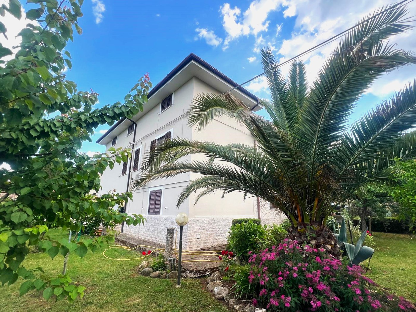 Casa indipendente in vendita a Sesto Campano