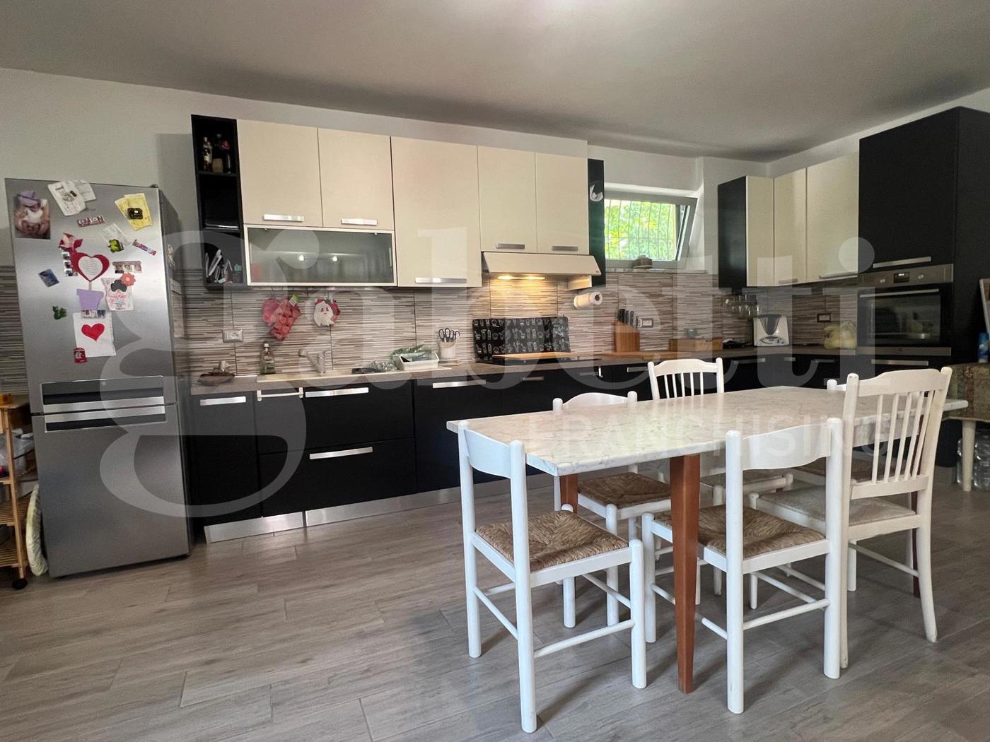 Villa con giardino a Venafro