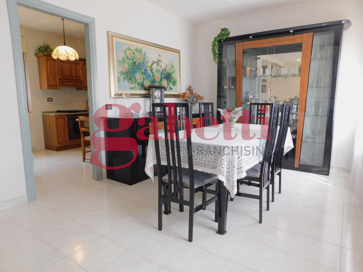 Villa con giardino a Venafro