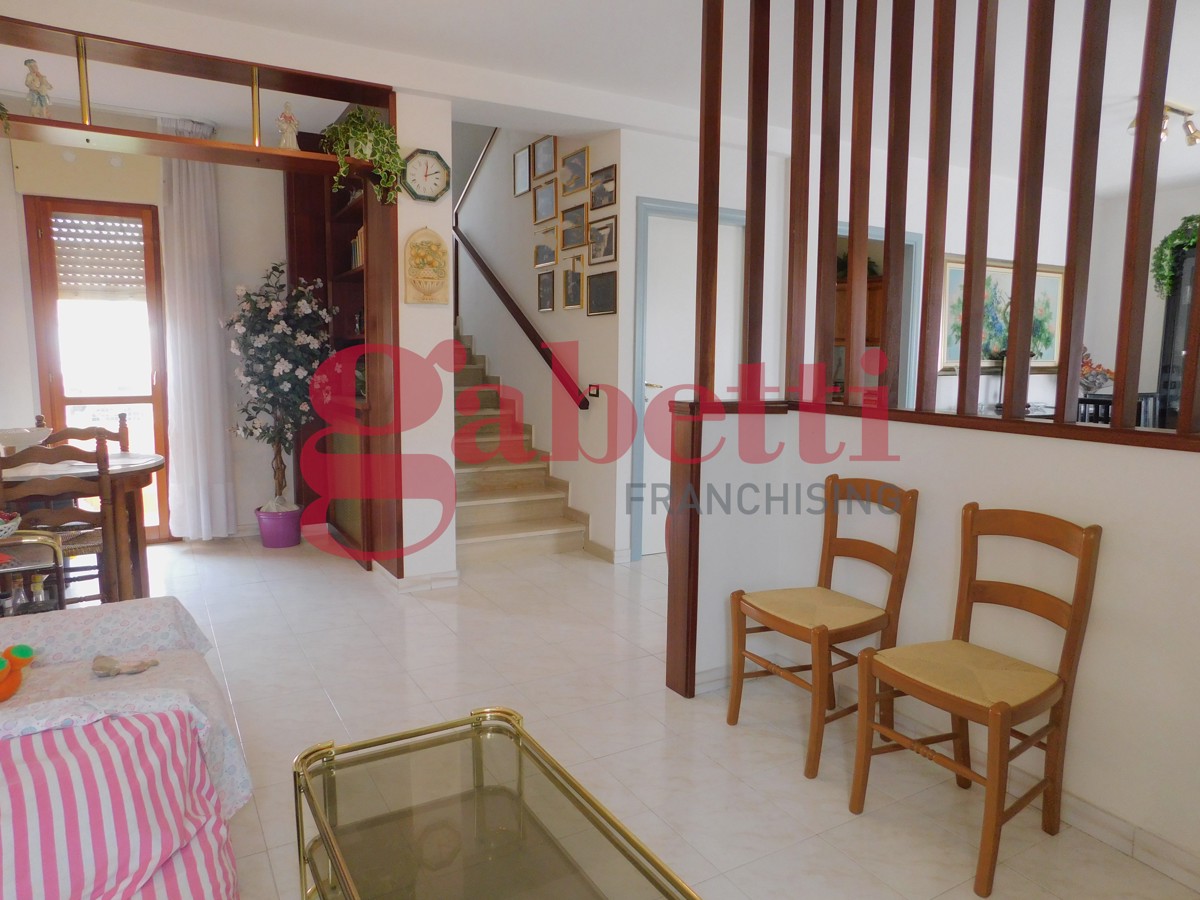 Villa con giardino a Venafro