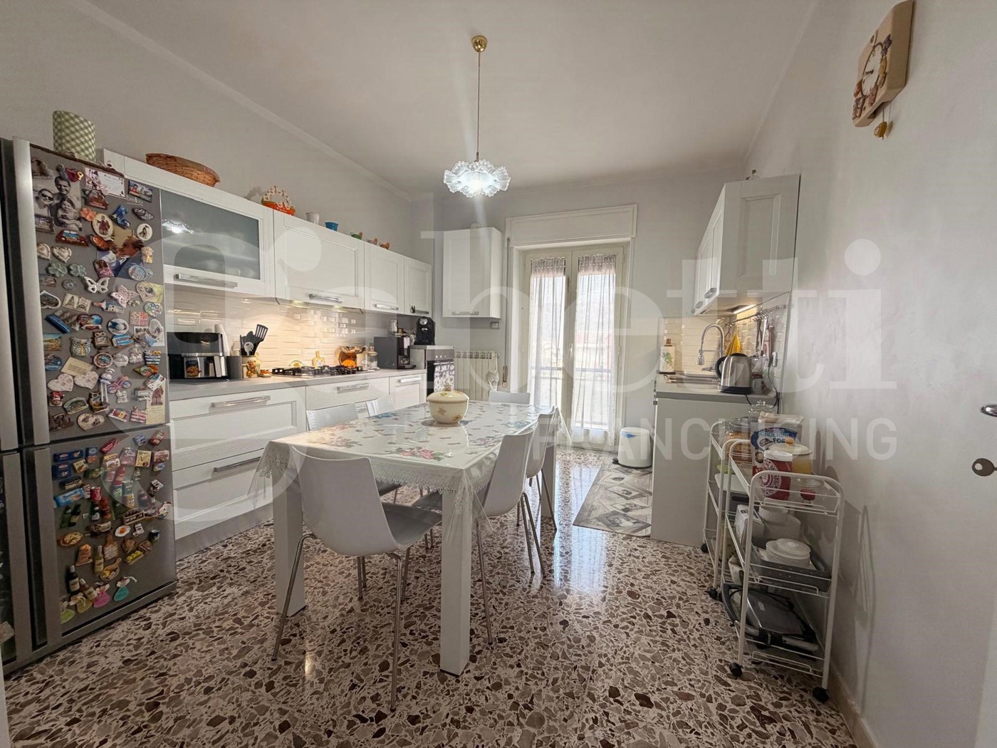 Quadrilocale con box a Venafro