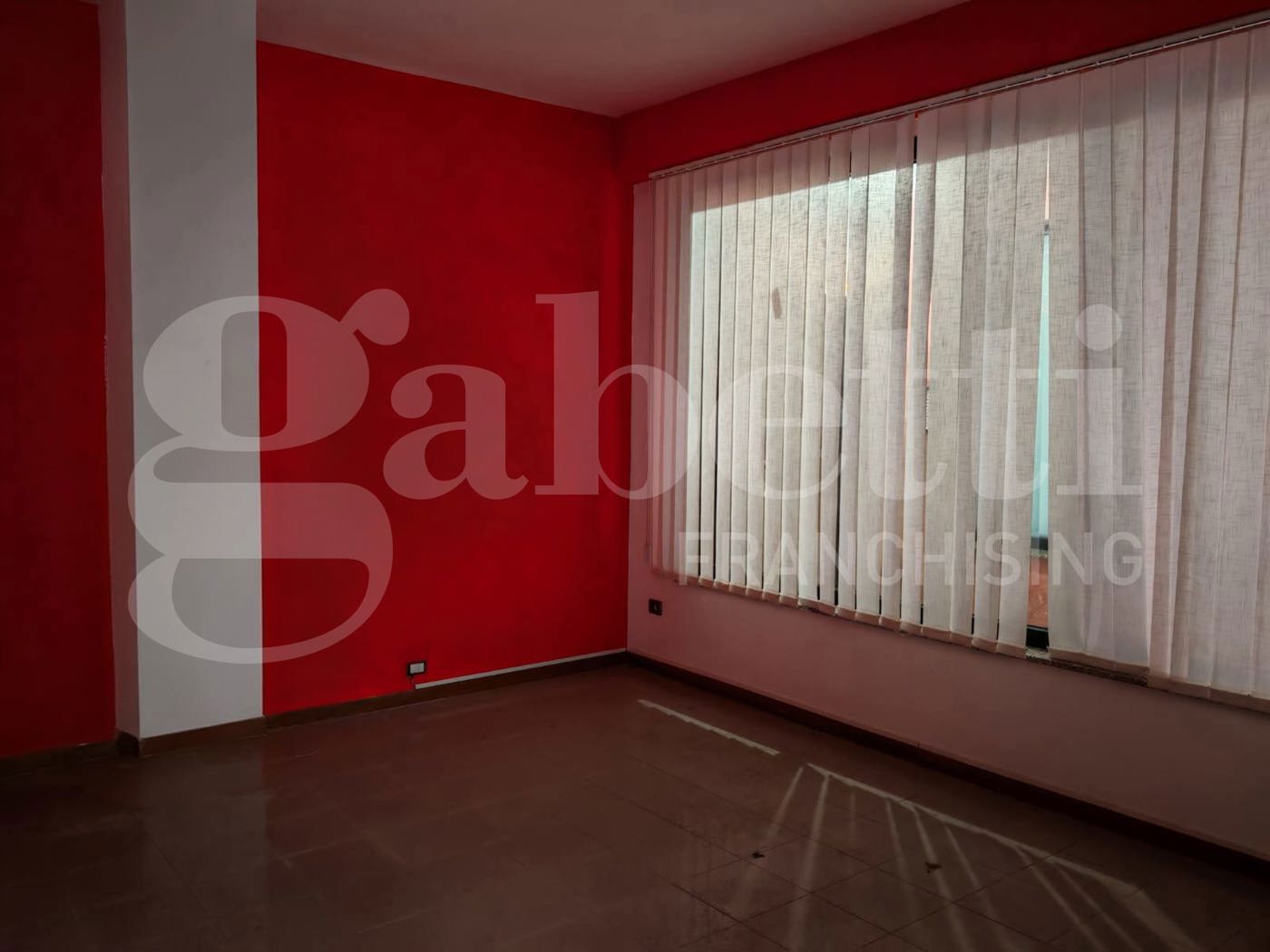 Negozio in affitto a Venafro