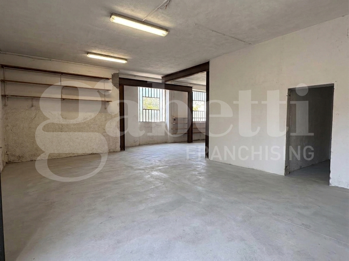 Negozio in affitto a Venafro
