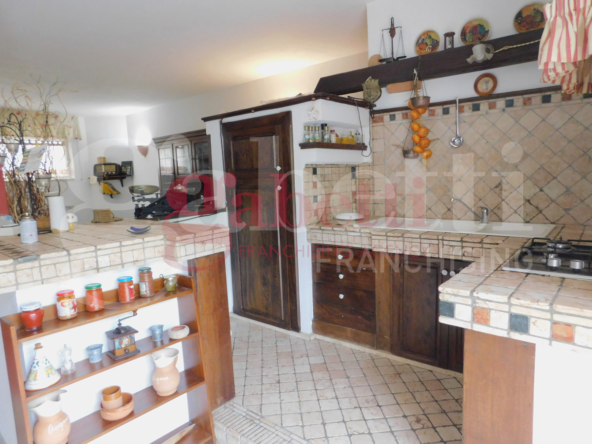 Appartamento arredato in affitto a Venafro