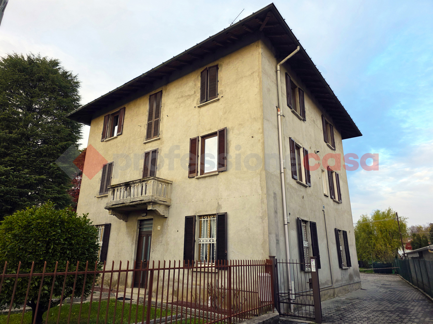 Trilocale arredato in affitto a Bulgarograsso