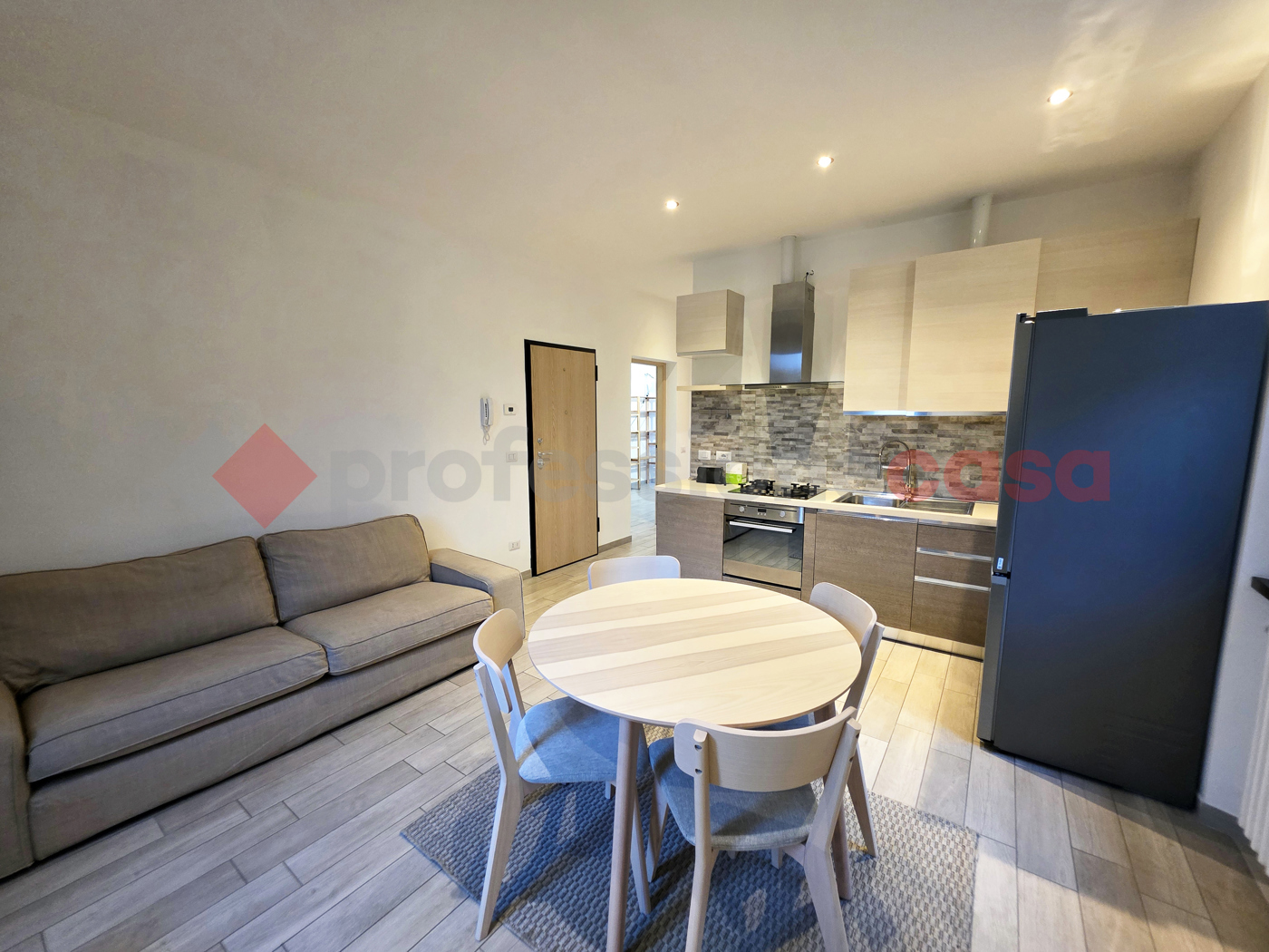 Trilocale arredato in affitto a Bulgarograsso