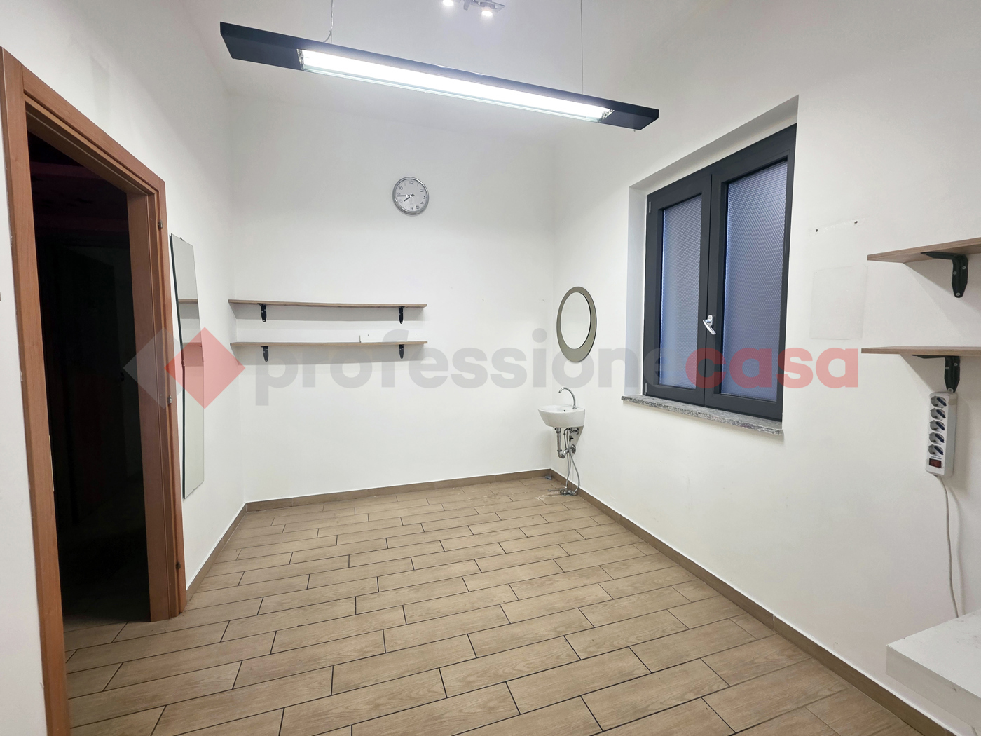 Negozio in affitto a Cant