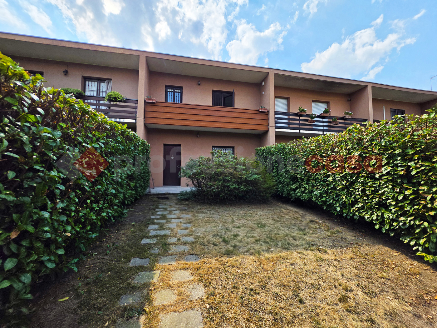 Villa con giardino a Cadorago