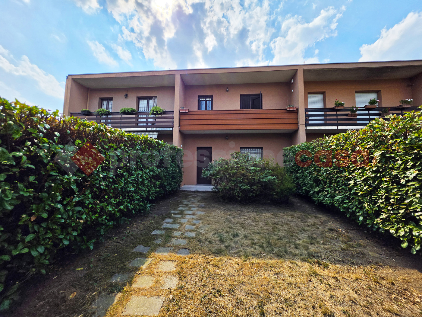 Villa con giardino a Cadorago