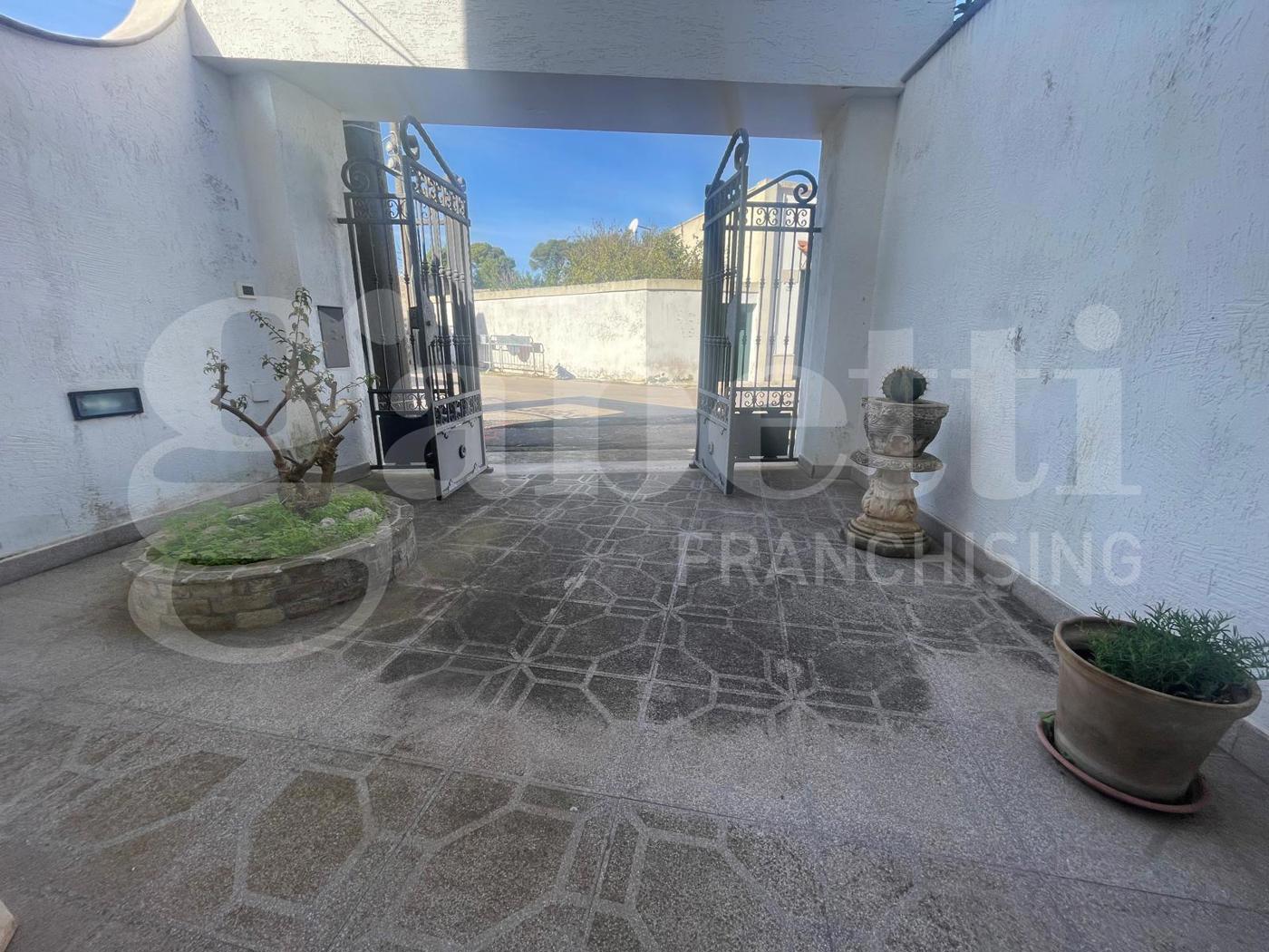 Casa indipendente in vendita a Spongano