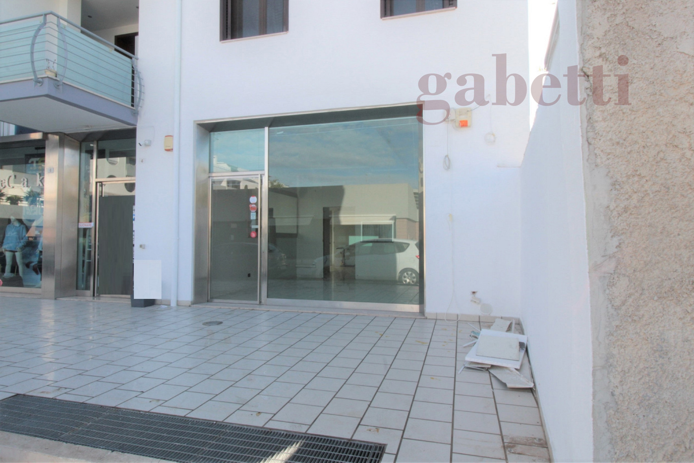 Negozio in affitto a Copertino