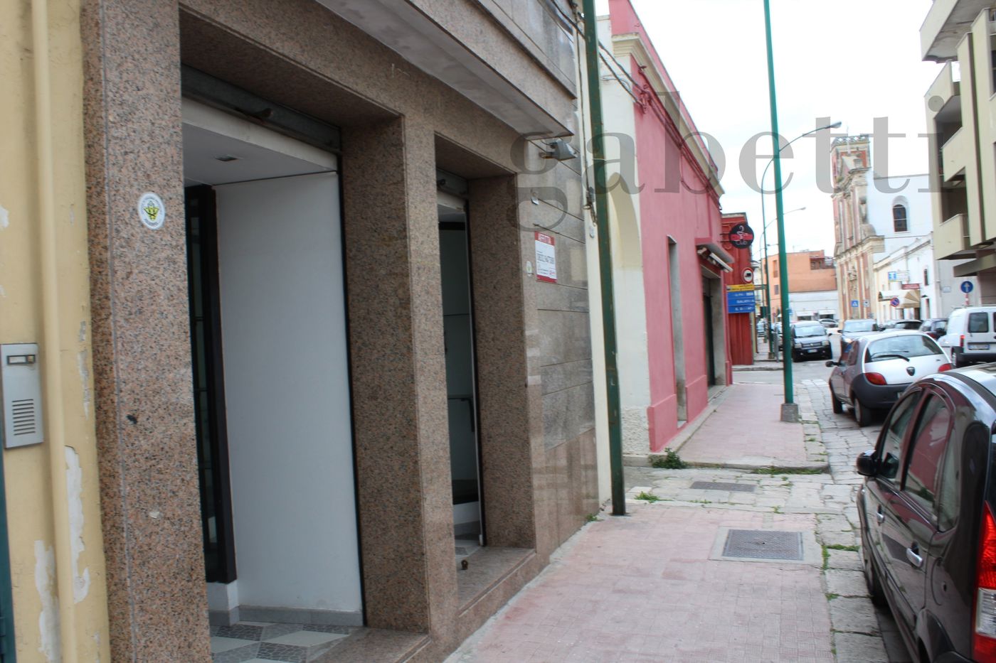 Negozio in affitto a Copertino