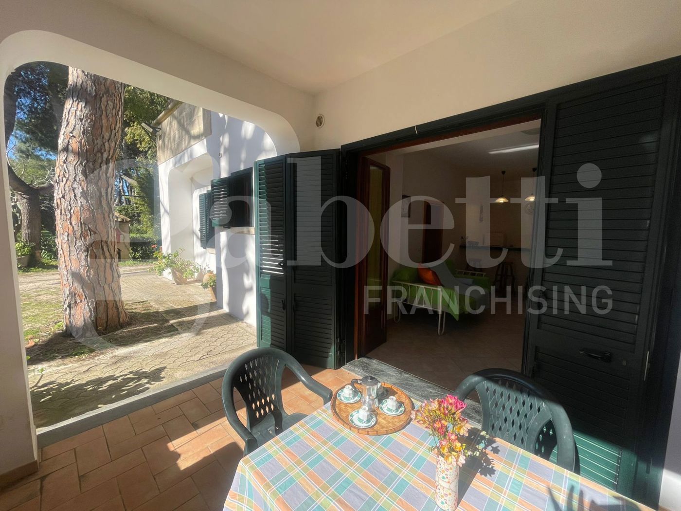 Quadrilocale arredato in affitto a Spongano