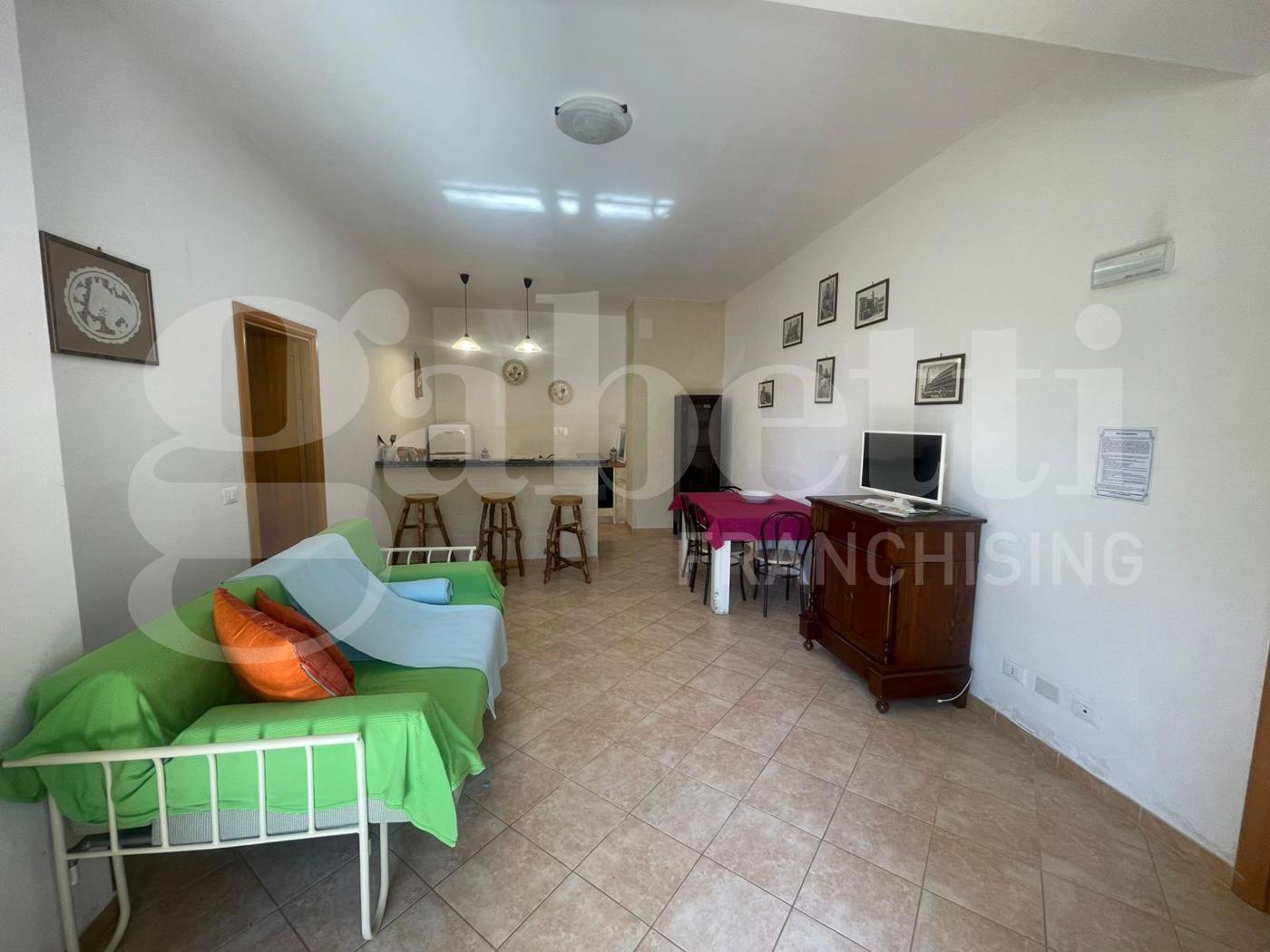 Quadrilocale arredato in affitto a Spongano