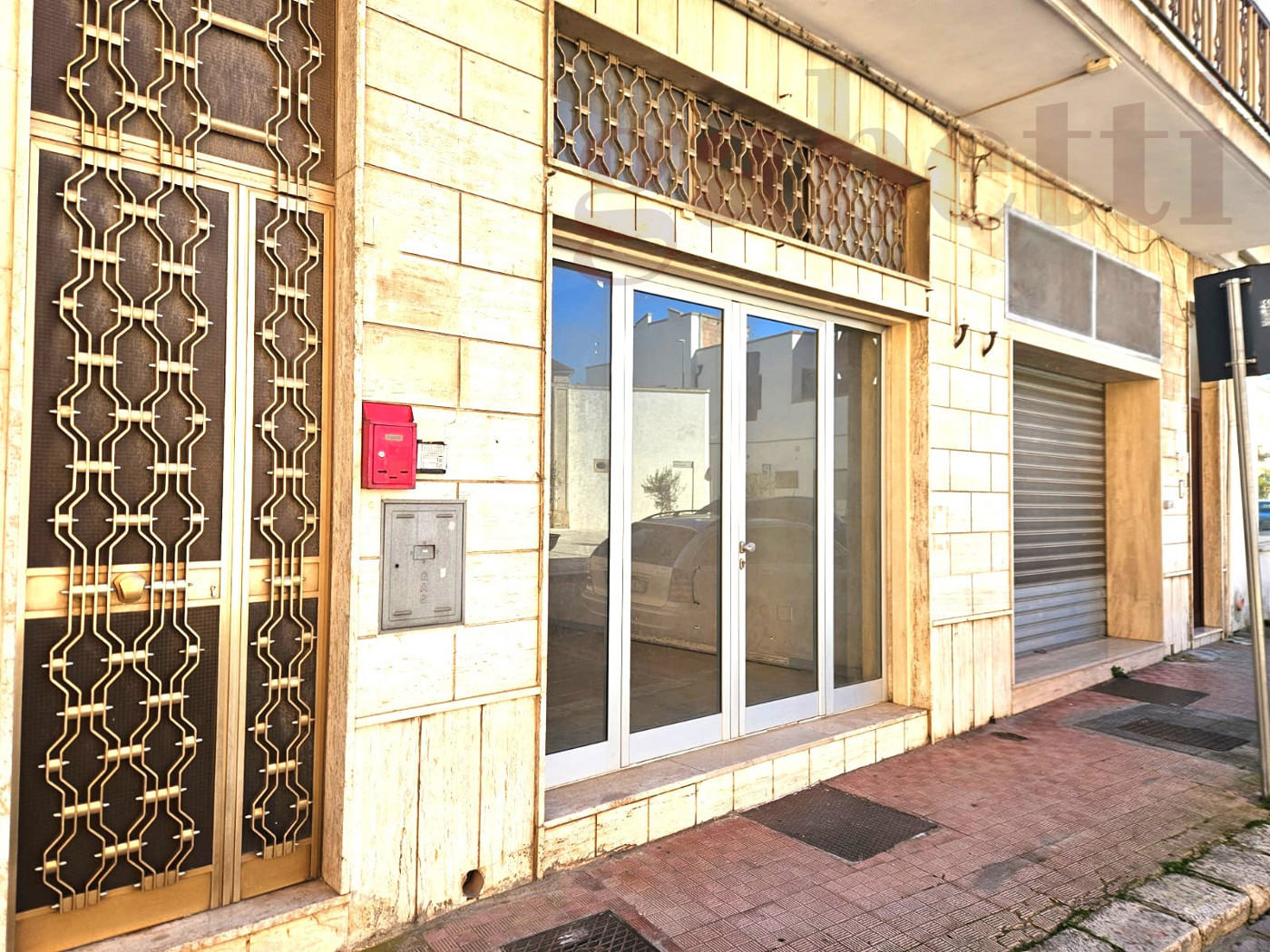 Negozio in affitto a Copertino