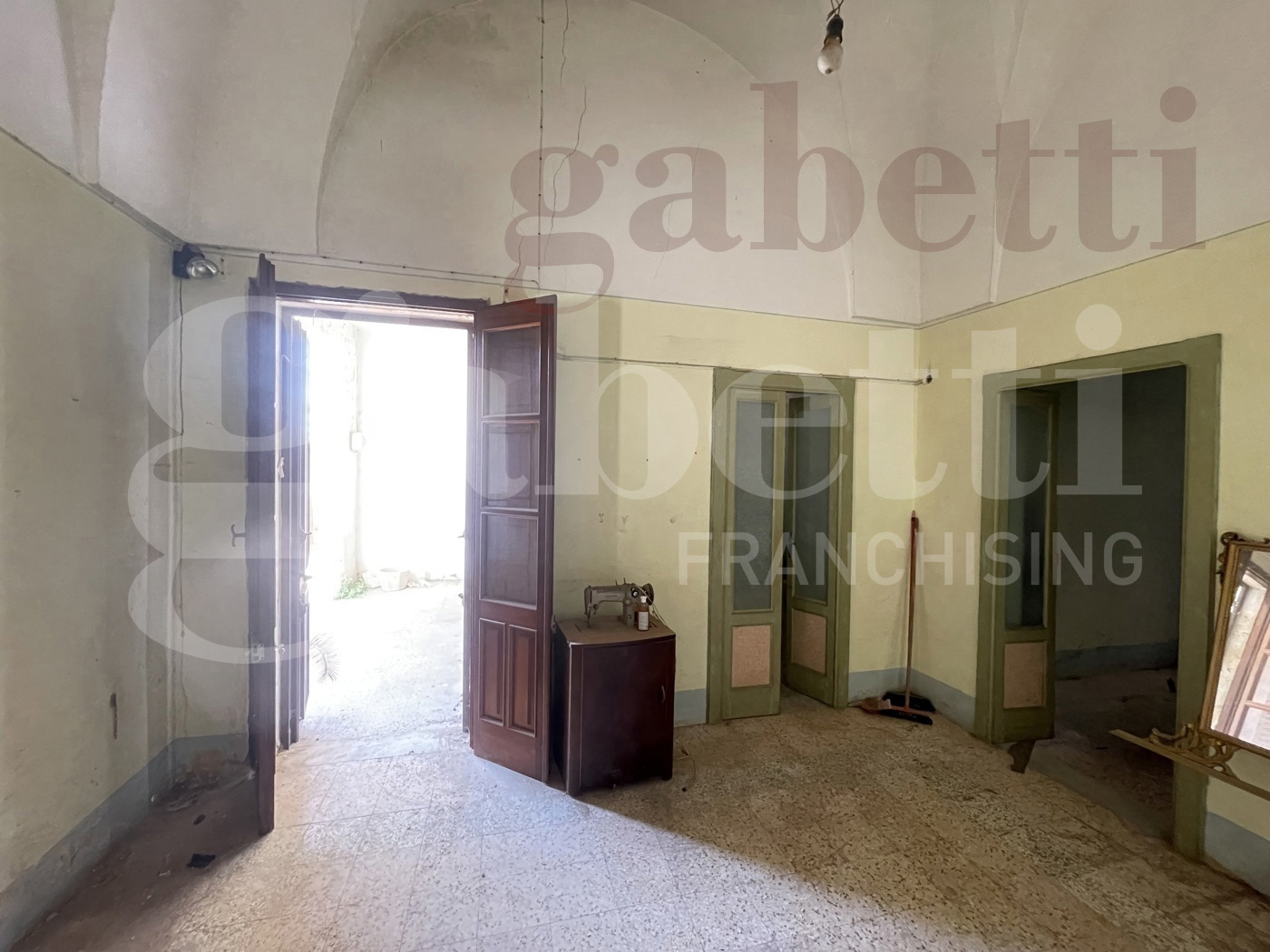 Casa indipendente con giardino a Spongano