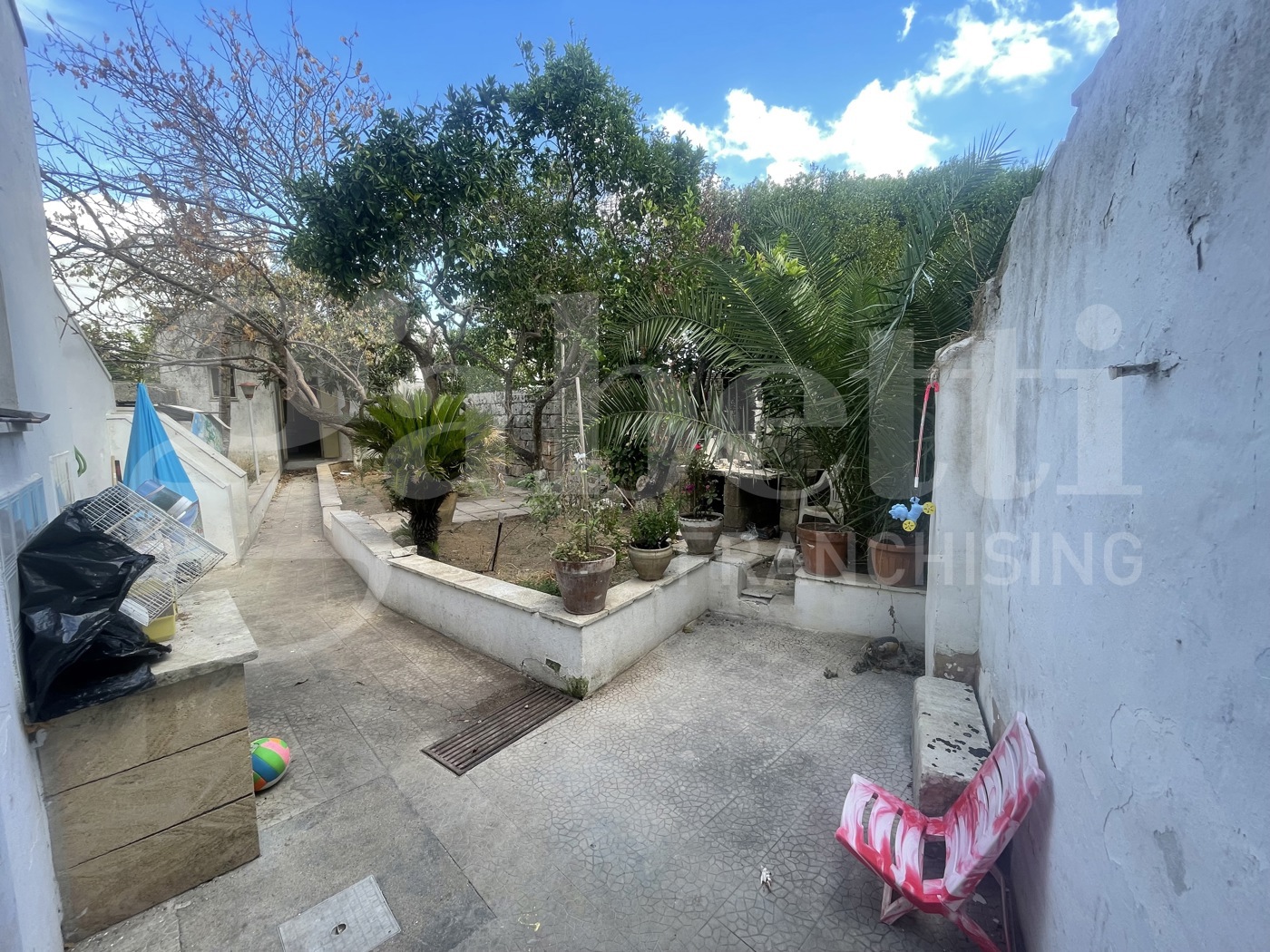 Casa indipendente con giardino a Spongano