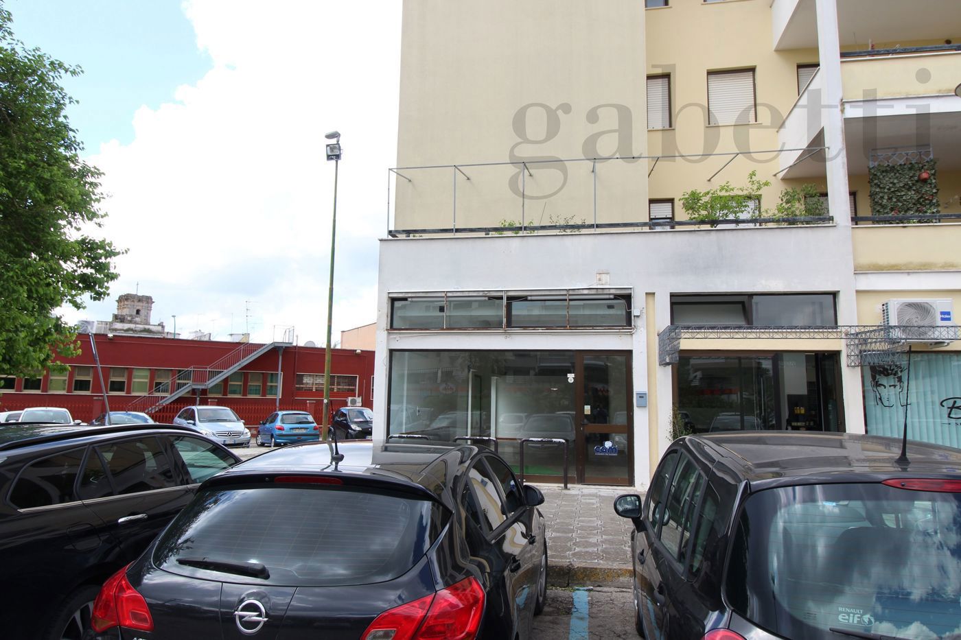 Negozio in affitto a Copertino