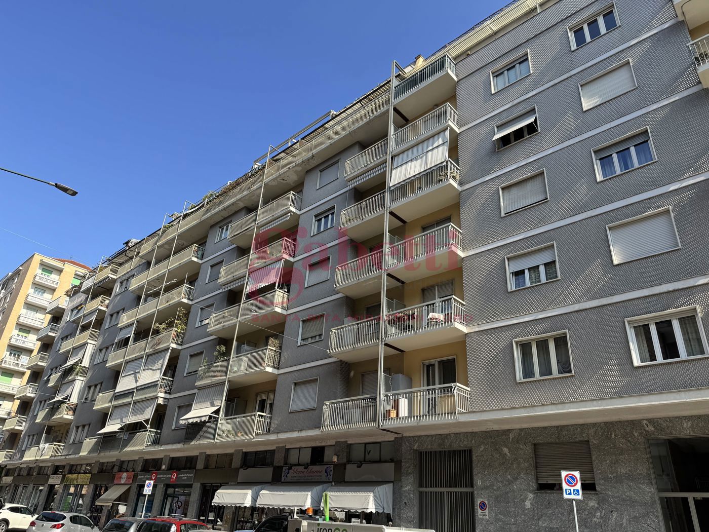 Attico arredato in affitto a Torino