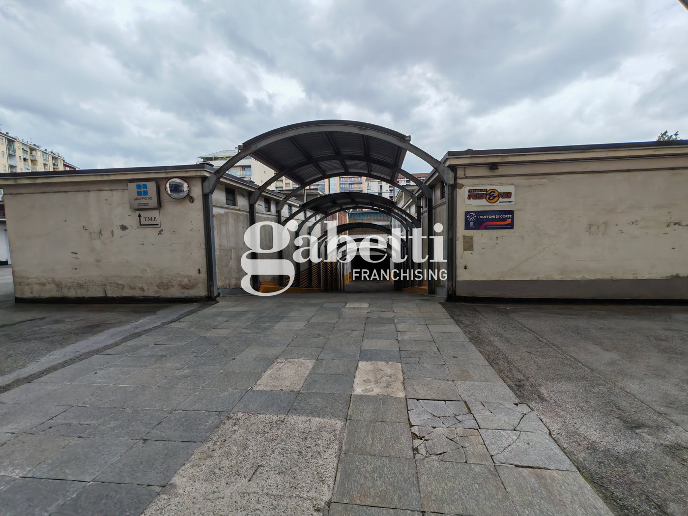 Box/Garage 18mq in vendita a Torino