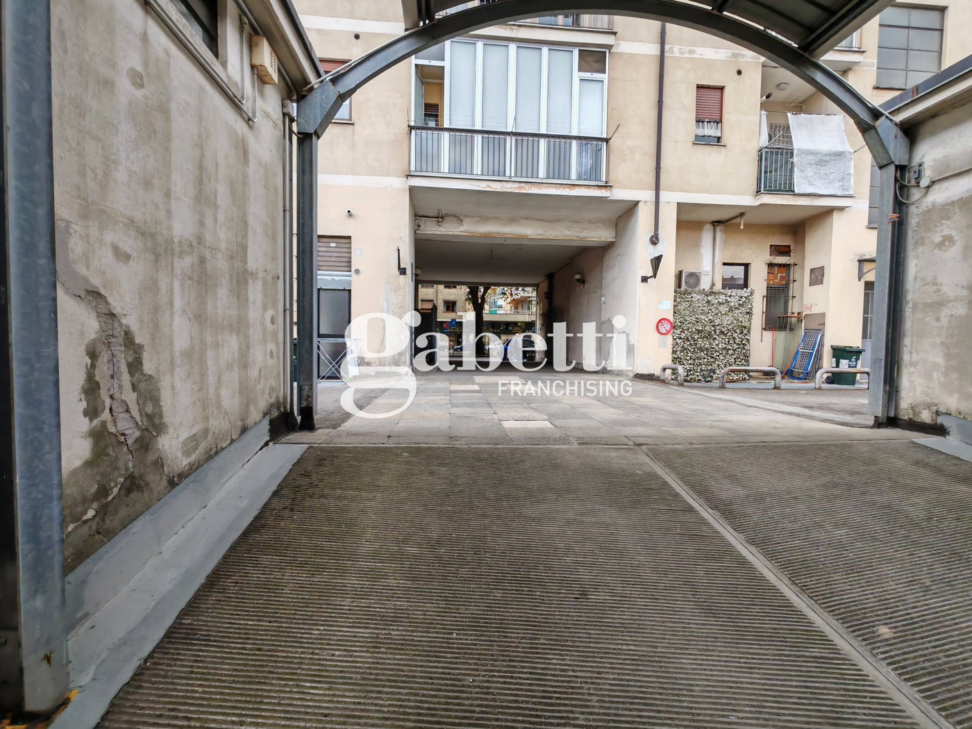 Box/Garage 18mq in vendita a Torino