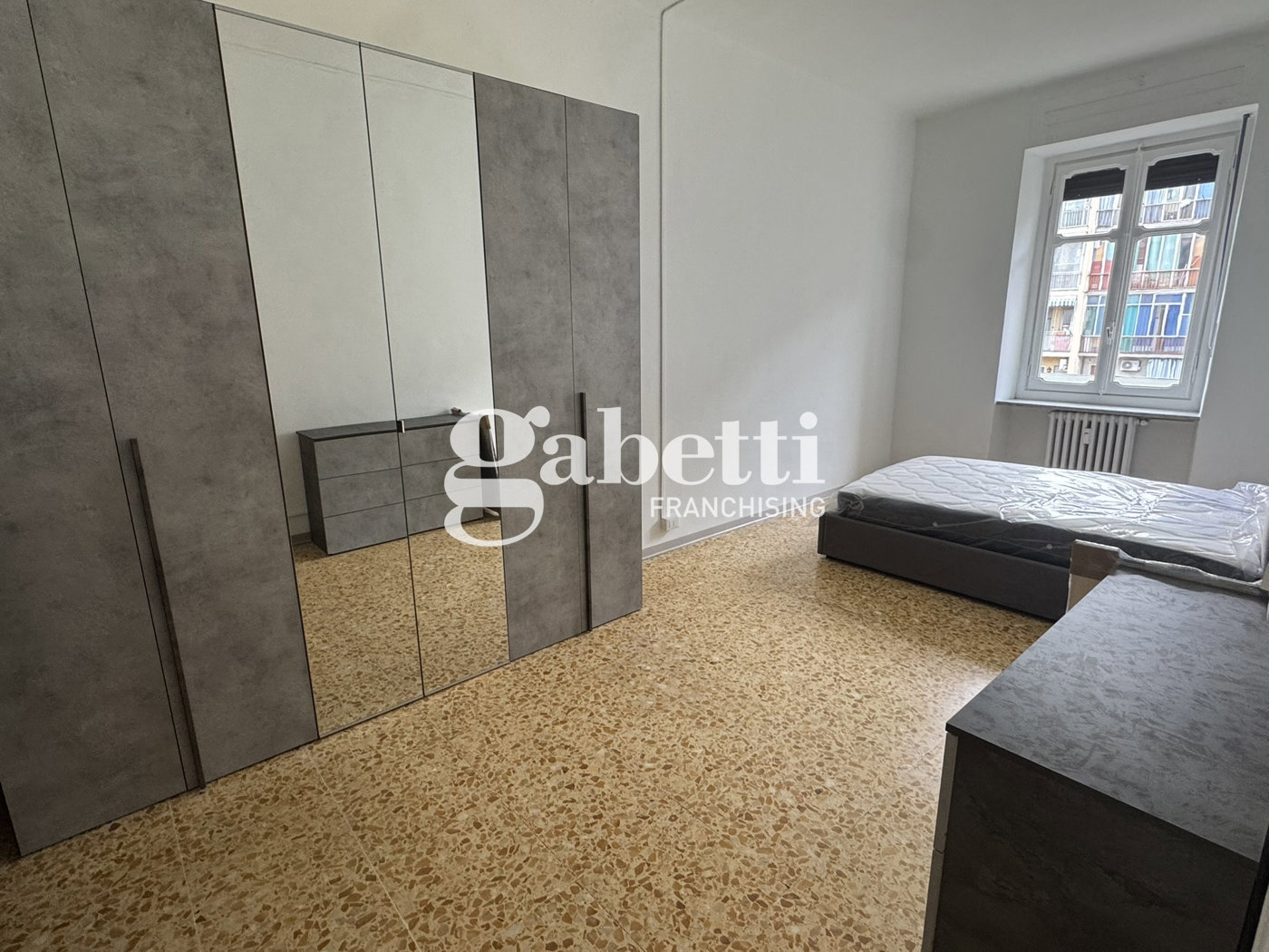 Monolocale arredato in affitto a Torino