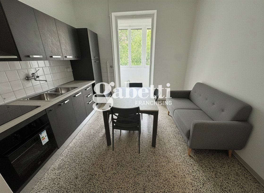 Monolocale arredato in affitto a Torino