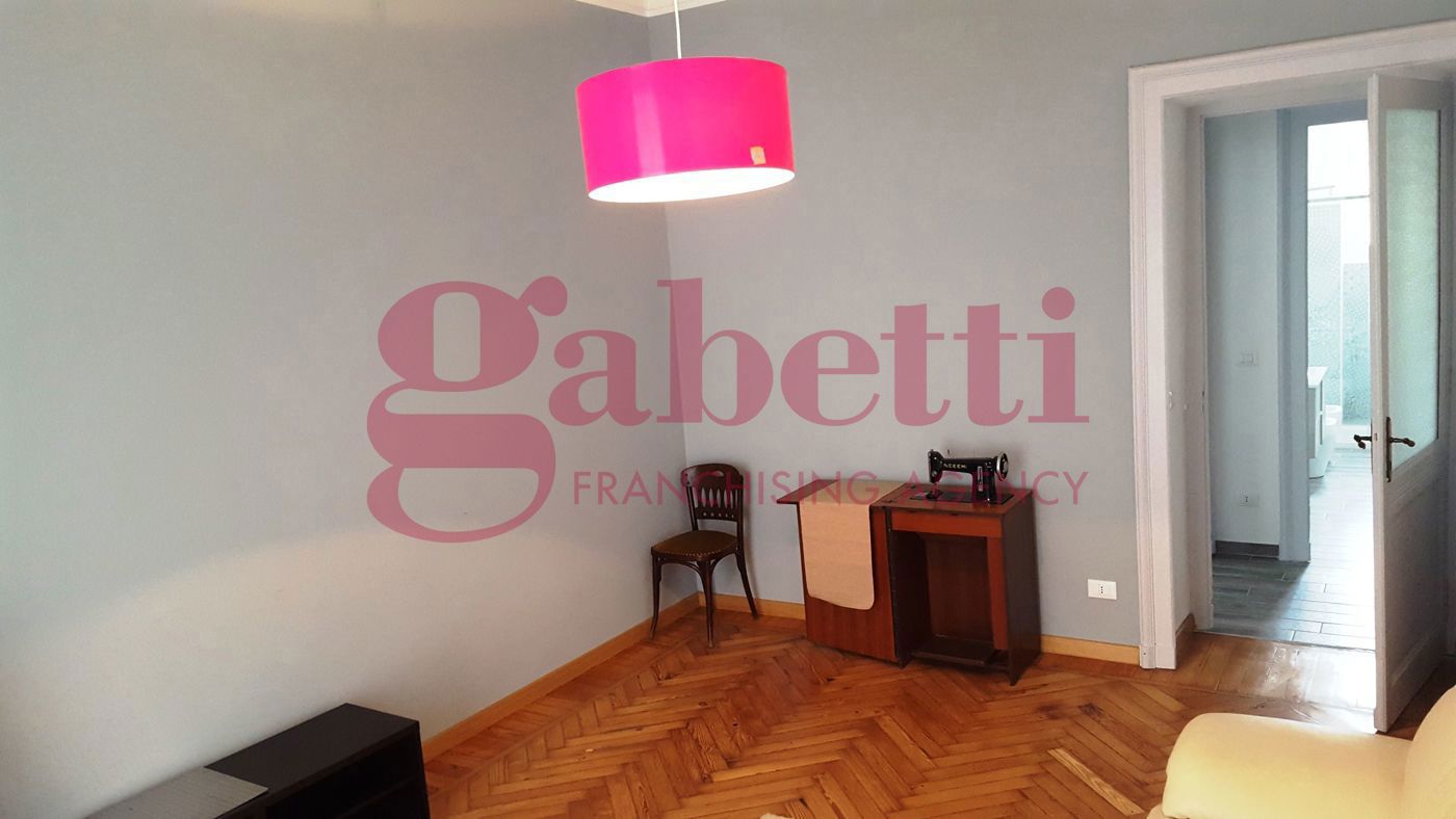 Trilocale arredato in affitto a Torino